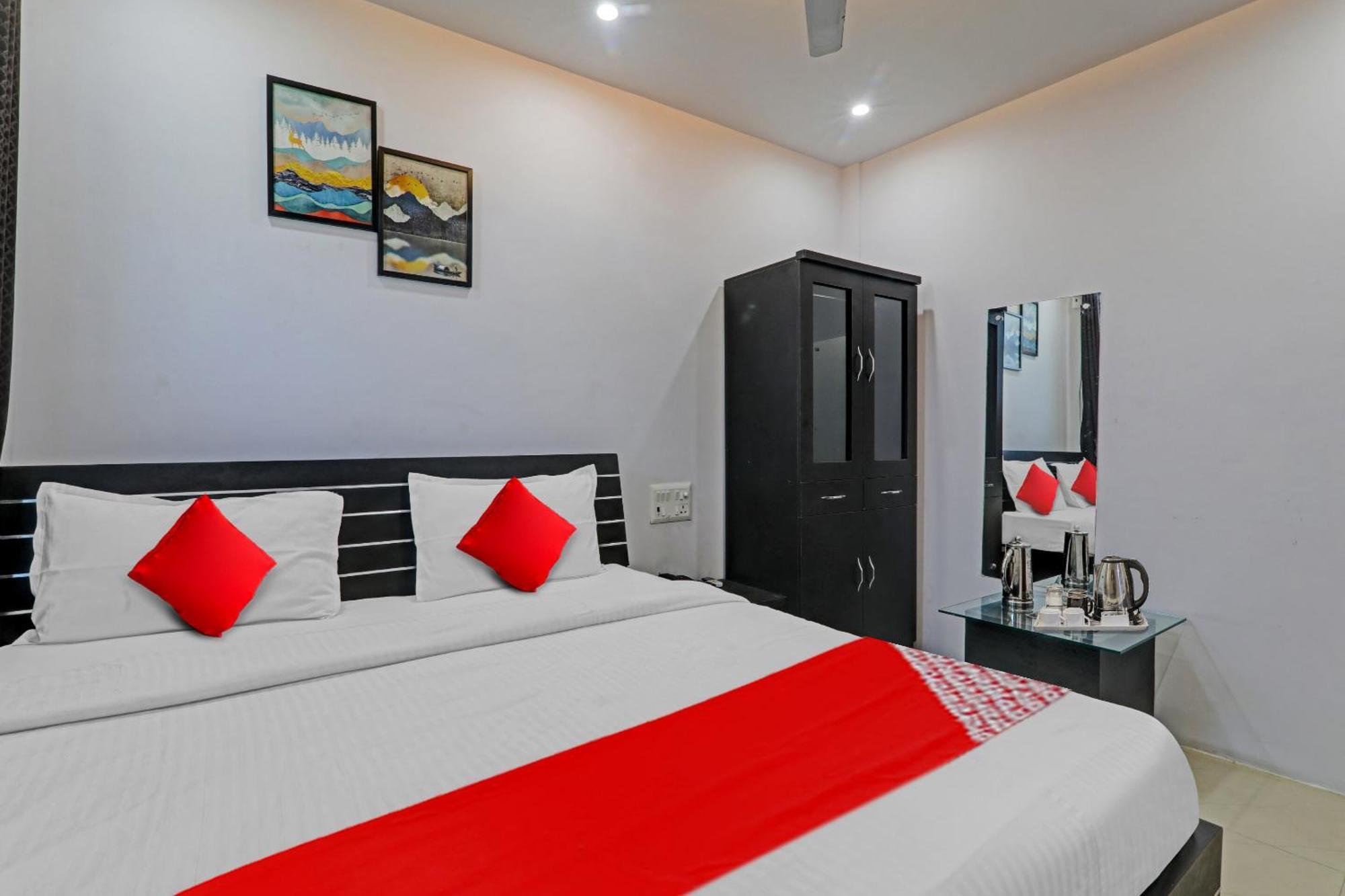 Oyo Flagship 81064 Chaudhary In Hotel Gorakhpur Exterior photo
